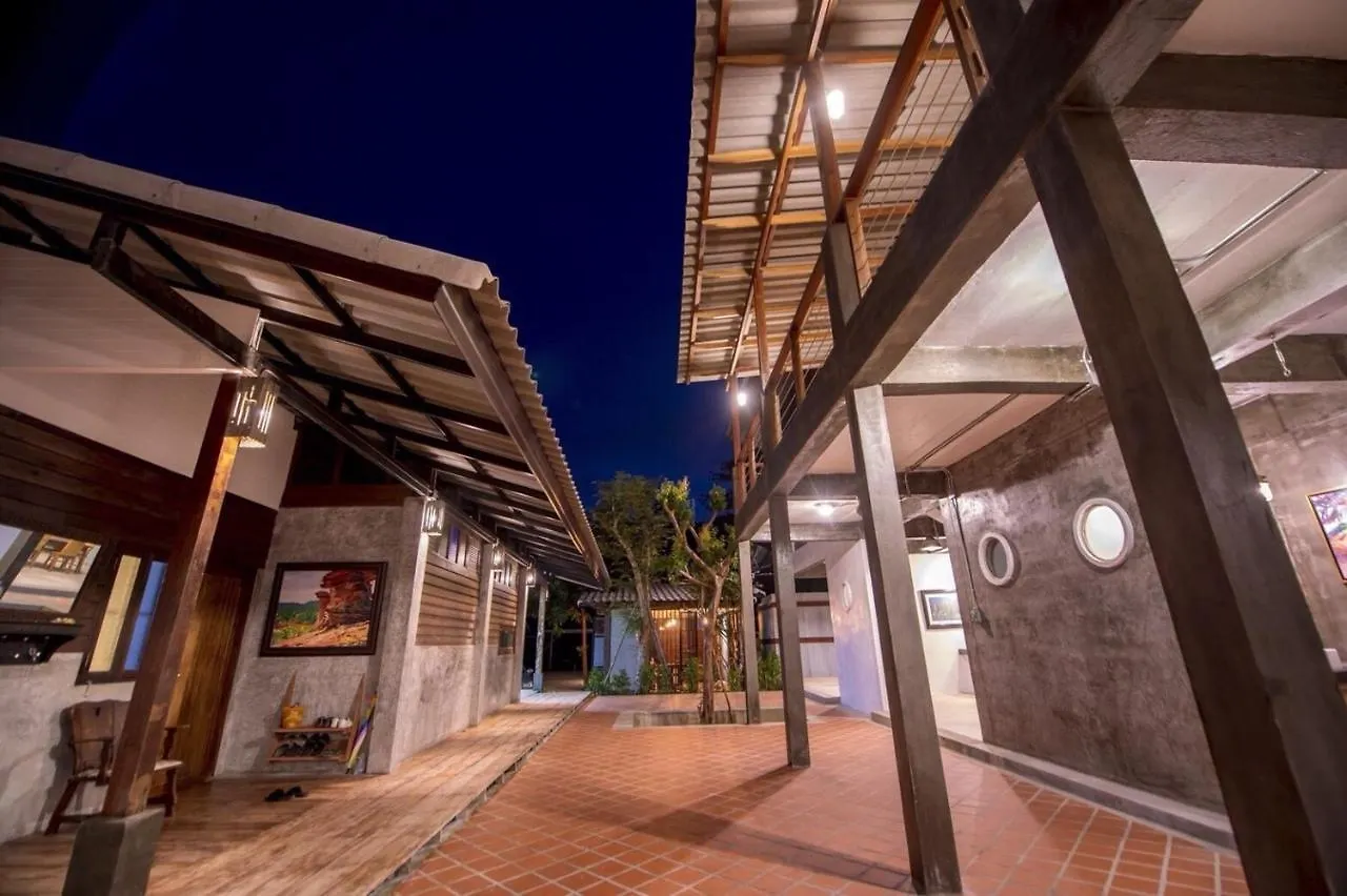 Hostel Lanta Harbour Ko Lanta Thailand