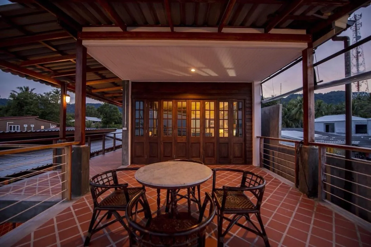 Hostel Lanta Harbour Ko Lanta