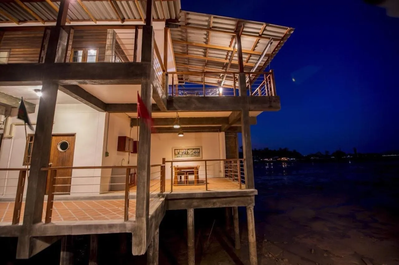 Hostel Lanta Harbour Ko Lanta
