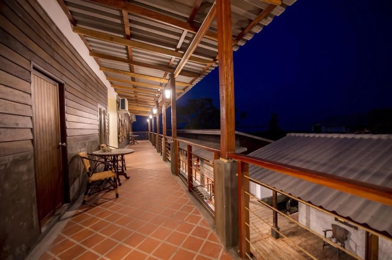 Hostel Lanta Harbour Ko Lanta