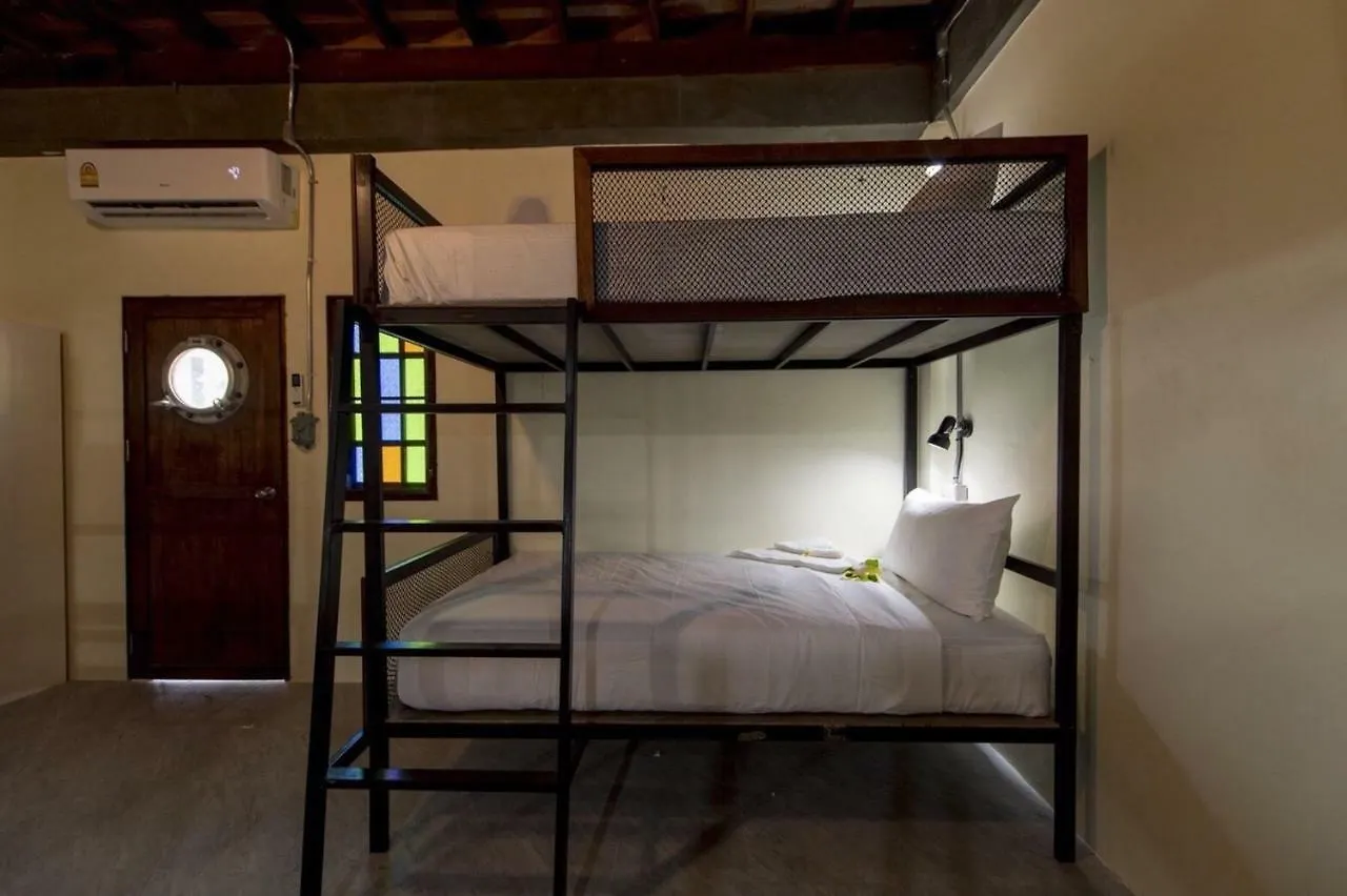 Hostel Lanta Harbour Ko Lanta